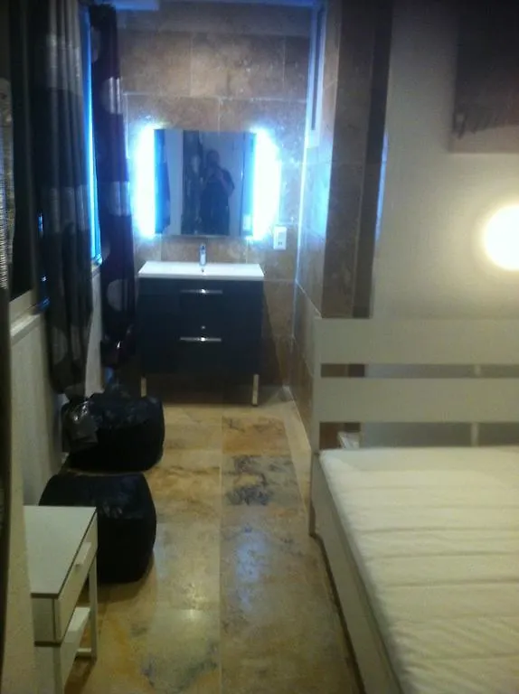 Residence La Phalene Elodie Toulon 0*,  France